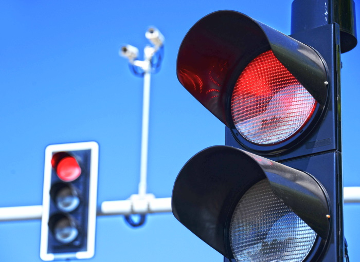 How Do Red Light Cameras Work? • Top Info in 2019